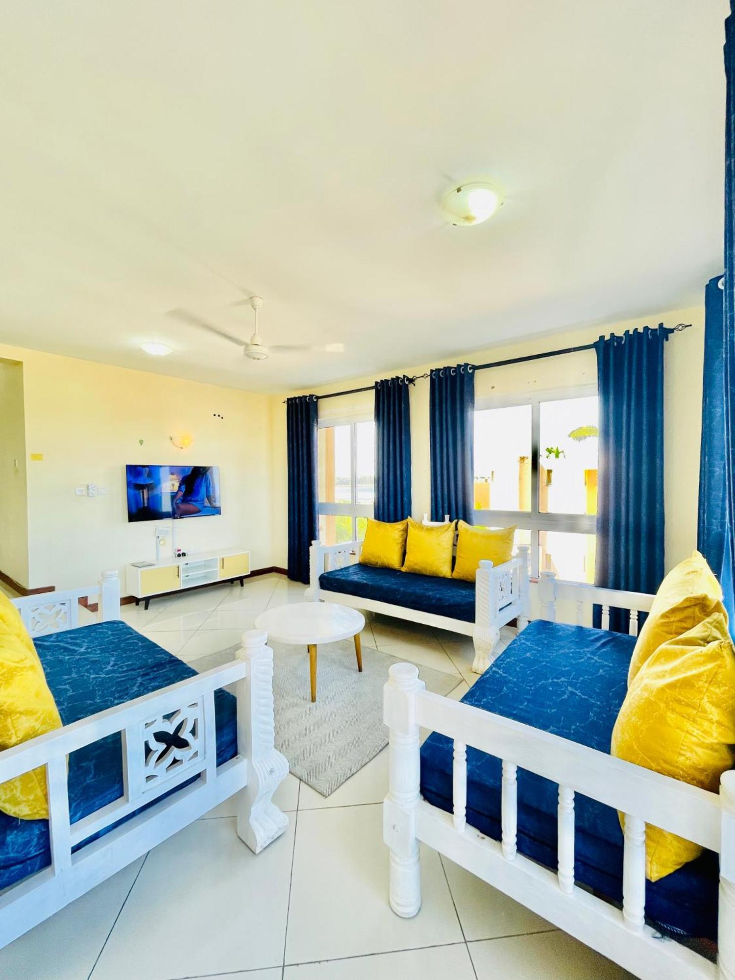 Bed and Breakfast Elna'S Nyali - Work & Unwind - Pool, Sea Views, Ac & Fast Wi-Fi Mombasa Exterior foto