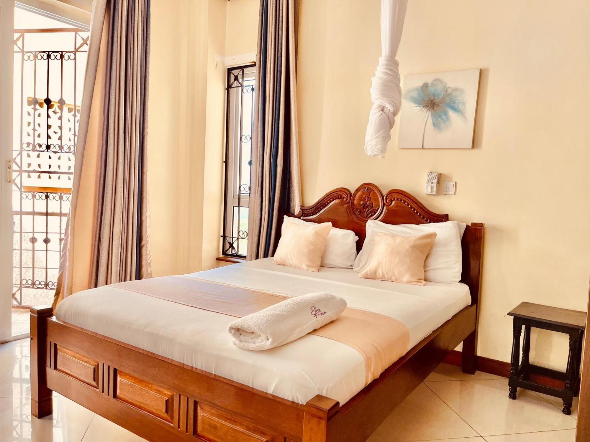 Bed and Breakfast Elna'S Nyali - Work & Unwind - Pool, Sea Views, Ac & Fast Wi-Fi Mombasa Exterior foto